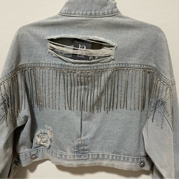 Stylish Light Blue Denim Jacket with Fringe - Picture 13 of 15